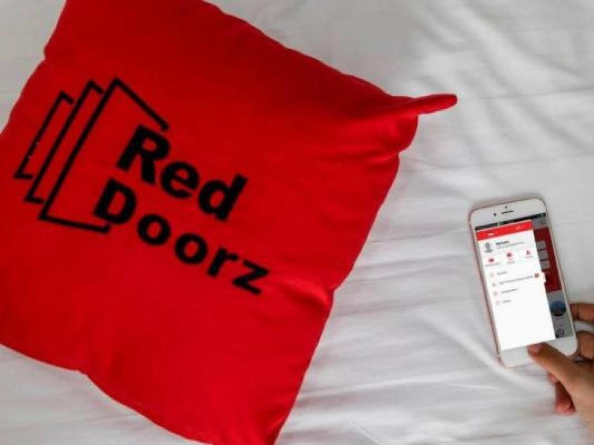 Hotel Reddoorz @ Gunung Sahari 2 3*